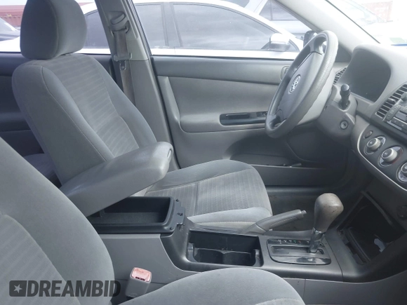 2006 Toyota Camry STD with VIN 4T1BE32K06U714721, listed as a IAAI auction lot 42142647 with 178,624 mi miles and . Bid and sale history available at carsss.com. Image 5.