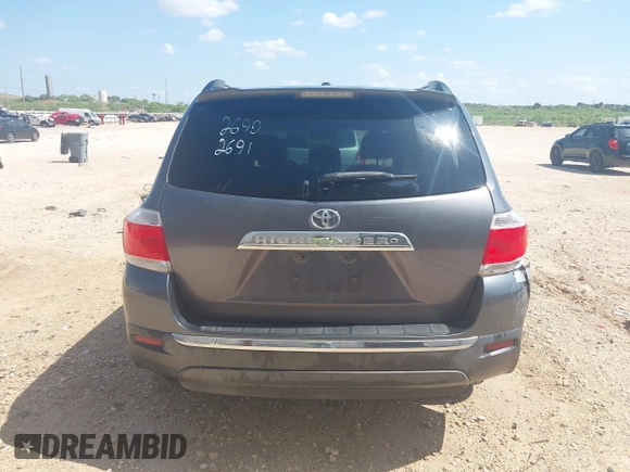 2012 Toyota Highlander Limited with VIN 5TDYK3EH5CS087389, listed as a IAAI auction lot 42104535 with 182,372 mi miles and . Bid and sale history available at DreamBid. Image 17.