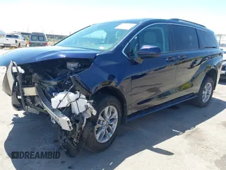 2022 Toyota Sienna LE z VIN 5TDKRKEC0NS101136, wystawiony jako IAAI lot #42141395 z przebiegiem 38 278 mil mil oraz . Historia ofert i sprzedaży dostępna na DreamBid. Obrazek 2.