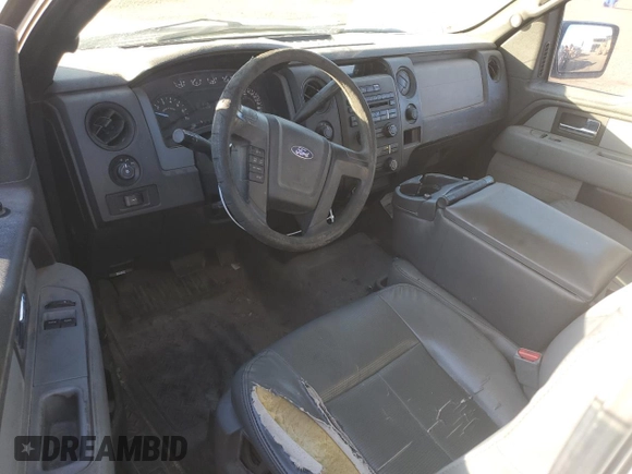 2012 Ford F-150 XL with VIN 1FTMF1EM2CKD25680, listed as a Copart auction lot 82422404 with 282,375 mi miles and Clean title. Bid and sale history available at DreamBid. Image 8.