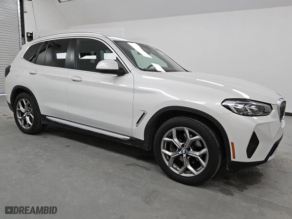 2024 BMW X3 xDrive30i with VIN 5UX53DP06R9V46500, listed as a Copart auction lot 53400455 with 31,285 mi miles and Clean Title. Bid and sale history available at carsss.com. Image 4.