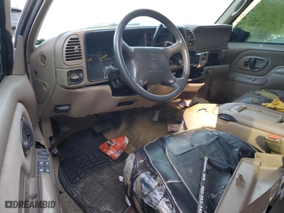 1997 Chevrolet Tahoe with VIN 1GNEK13R8VJ372825, listed as a Copart auction lot 47395435 with 211,491 mi miles and Salvage Title. Bid and sale history available at carsss.com. Image 8.