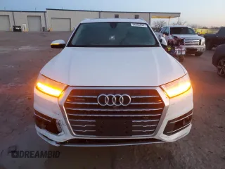 2019 Audi Q7 Prestige z VIN WA1VAAF71KD030692, wystawiony jako Copart lot #84958034 z przebiegiem 90 821 mil mil oraz Szkoda całkowita • Salvage title. Historia ofert i sprzedaży dostępna na DreamBid. Obrazek 5.