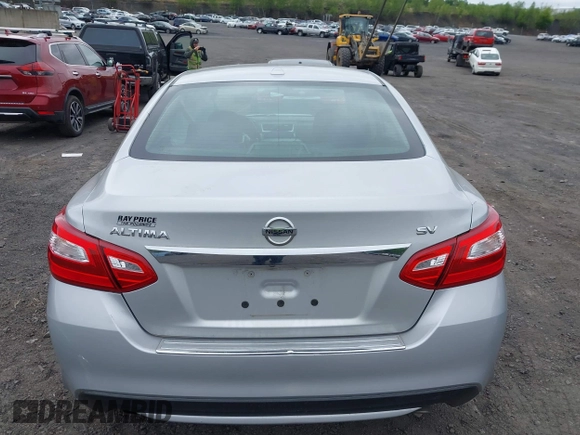 2017 Nissan Altima S z VIN 1N4AL3AP2HC239414, wystawiony jako IAAI lot #42300339 z przebiegiem 98 643 mil mil oraz . Historia ofert i sprzedaży dostępna na DreamBid. Obrazek 16.