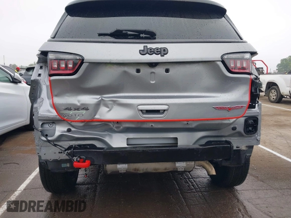 2019 Jeep Compass Trailhawk z VIN 3C4NJDDB9KT721767, wystawiony jako IAAI lot #42115252 z przebiegiem 78 607 mil mil oraz . Historia ofert i sprzedaży dostępna na DreamBid. Obrazek 6.