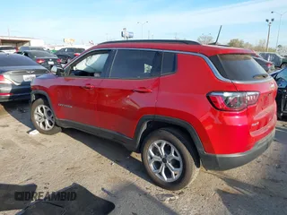 2025 Jeep Compass Latitude с VIN 3C4NJDBN9ST553240, выставлен на аукционе IAAI как лот 41806367 с пробегом 2 508 миль миль и . История ставок и продаж доступна на DreamBid. Изображение 3.