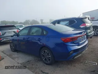 2023 Kia Forte LXS z VIN 3KPF24AD7PE652788, wystawiony jako IAAI lot #41854554 z przebiegiem 48 674 mil mil oraz . Historia ofert i sprzedaży dostępna na DreamBid. Obrazek 15.