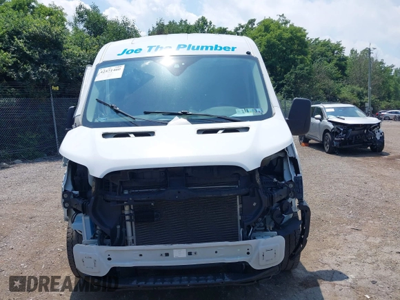 2017 Ford Transit с VIN 1FTYR2CM5HKB20007, выставлен на аукционе IAAI как лот 42571460 с пробегом 107 998 миль миль и . История ставок и продаж доступна на DreamBid. Изображение 13.