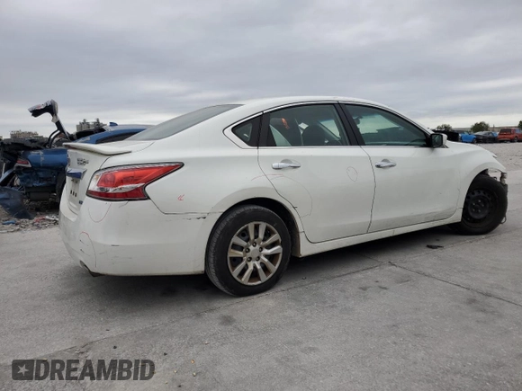 2014 Nissan Altima 2.5 S with VIN 1N4AL3AP0EN360295, listed as a Copart auction lot 52706945 with 186,012 mi miles and Salvage Title. Bid and sale history available at carsss.com. Image 3.