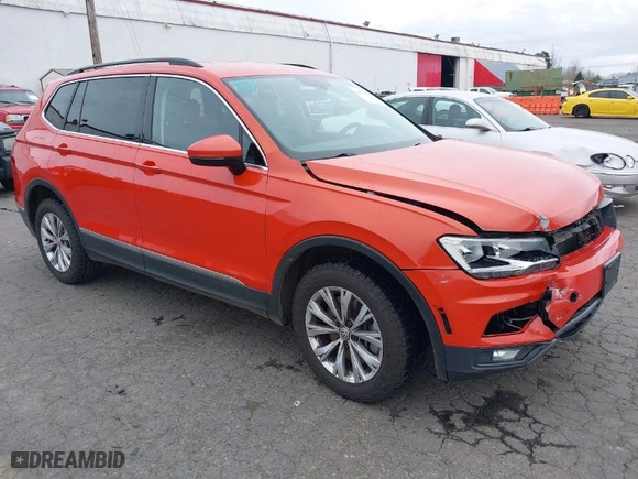 2018 Volkswagen Tiguan SEL with VIN 3VV2B7AX2JM006115, listed as a IAAI auction lot 41758870 with 87,286 mi miles. Bid and sale history available at carsss.com. Image 1.