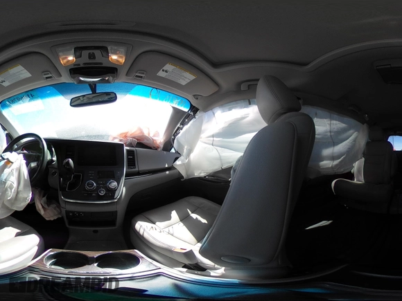 2015 Toyota Sienna XLE with VIN 5TDYK3DC4FS634937, listed as a IAAI auction lot 41869781 with 65,561 mi miles and . Bid and sale history available at carsss.com. Image 19.