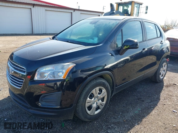 2015 Chevrolet Trax LS with VIN KL7CJKSB9FB080154, listed as a IAAI auction lot 41983131 with 36,773 mi miles. Bid and sale history available at carsss.com. Image 2.