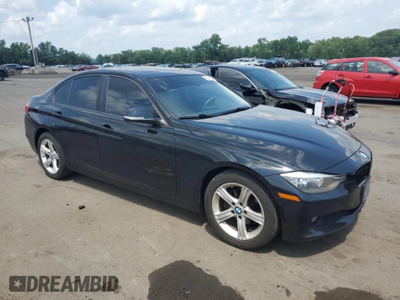 2015 BMW 3 Series 320i xDrive с VIN WBA3C3C55FK202226, выставлен на аукционе Copart как лот 60952825 с пробегом 112 142 миль миль и Списание • Salvage title. История ставок и продаж доступна на DreamBid. Изображение 4.