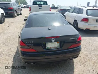 2005 Mercedes-Benz SL 55 AMG with VIN WDBSK74F85F101039, listed as a IAAI auction lot 42812397 with 76,452 mi miles and . Bid and sale history available at DreamBid. Image 16.