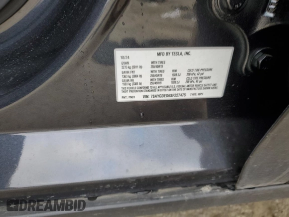 2025 Tesla Model Y Long Range with VIN 7SAYGDED6SF227475, listed as a Copart auction lot 42634345 with 3,493 mi miles and Salvage Title. Bid and sale history available at DreamBid. Image 14.
