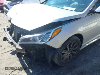 2015 Hyundai Sonata Limited with VIN 5NPE34AF2FH035464, listed as a IAAI auction lot 41824698 with 130,801 mi miles and . Bid and sale history available at carsss.com. Image 18.