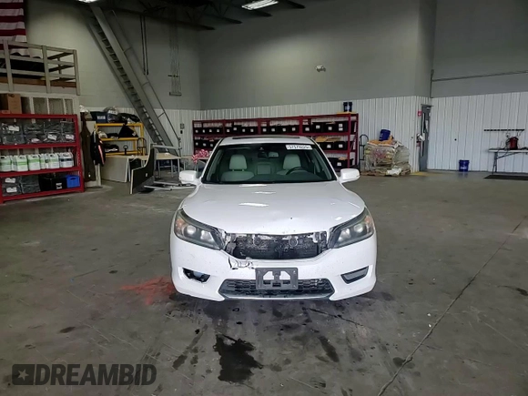 2015 Honda Accord EX-L z VIN 1HGCR2F81FA131728, wystawiony jako Copart lot #57579225 z przebiegiem 168 634 mil mil oraz Szkoda całkowita • Salvage title. Historia ofert i sprzedaży dostępna na DreamBid. Obrazek 14.