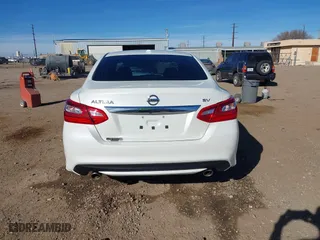2017 Nissan Altima 2.5 SR with VIN 1N4AL3APXHC178068, listed as a IAAI auction lot 41480530 with 35,780 mi miles. Bid and sale history available at carsss.com. Image 17.