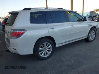 2013 Toyota Highlander Limited z VIN JTEDC3EH1D2012964, wystawiony jako IAAI lot #41666516 z przebiegiem 231 737 mil mil oraz . Historia ofert i sprzedaży dostępna na DreamBid. Obrazek 4.