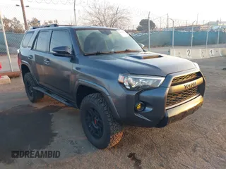 2018 Toyota 4Runner SR5 with VIN JTEBU5JR4J5528003, listed as a IAAI auction lot 41365391 with 36,941 mi miles. Bid and sale history available at carsss.com. Image 1.