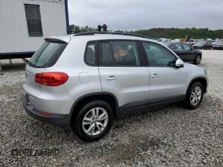 2015 Volkswagen Tiguan SE with VIN WVGAV7AX4FW552810, listed as a Copart auction lot 54490895 with 174,659 mi miles and Salvage title. Bid and sale history available at DreamBid. Image 3.