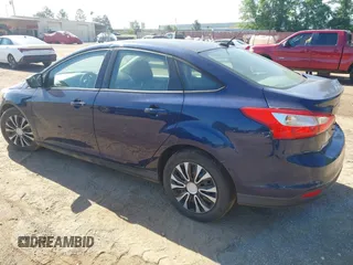 2012 Ford Focus SE with VIN 1FAHP3F27CL156621, listed as a IAAI auction lot 42092635 with 169,366 mi miles. Bid and sale history available at carsss.com. Image 3.