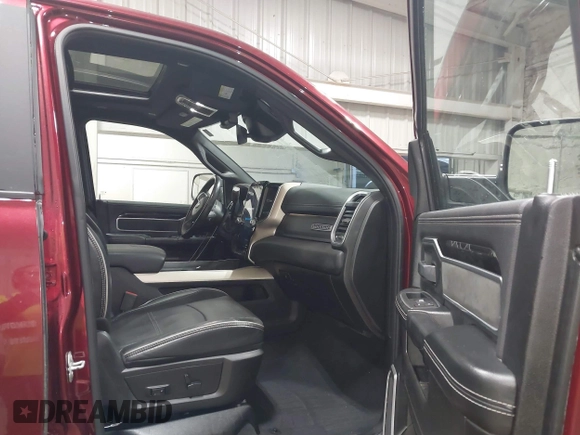 2019 Ram 2500 Laramie with VIN 3C6UR5FL4KG664071, listed as a IAAI auction lot 41361435 with 71,097 mi miles. Bid and sale history available at carsss.com. Image 5.