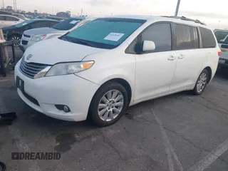 2015 Toyota Sienna Ltd with VIN 5TDDK3DC8FS100841, listed as a IAAI auction lot 41539557 with 219,816 mi miles. Bid and sale history available at carsss.com. Image 17.