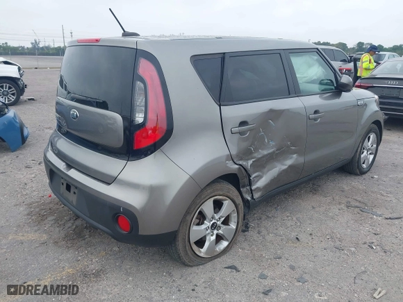 2017 Kia Soul with VIN KNDJN2A27H7433769, listed as a IAAI auction lot 41885196 with 58,022 mi miles. Bid and sale history available at carsss.com. Image 4.
