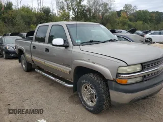 2002 Chevrolet Silverado 1500HD LT z VIN 1GCGK13U02F226620, wystawiony jako Copart lot #73842024 z przebiegiem Nie podano mil oraz Czysty tytuł • Clean title. Historia ofert i sprzedaży dostępna na DreamBid. Obrazek 4.