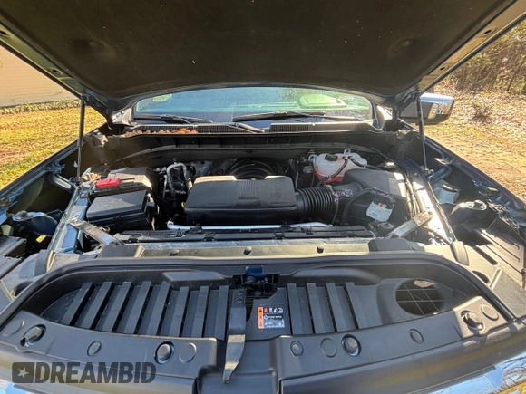 2024 Chevrolet Silverado 1500 with VIN 3GCUDGEL2RG257638, listed as a Copart auction lot 49019625 with 3,277 mi miles and Clean Title. Bid and sale history available at DreamBid. Image 7.