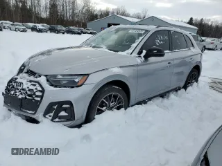 2022 Audi Q5 S line Premium Plus with VIN WA1EAAFY1N2117789, listed as a Copart auction lot 43724325 with 0 mi miles and Salvage Title. Bid and sale history available at carsss.com. Image 1.