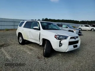 2024 Toyota 4Runner SR5 z VIN JTEMU5JR5R6292041, wystawiony jako Copart lot #59817895 z przebiegiem 9 451 mil mil oraz Szkoda całkowita • Salvage title. Historia ofert i sprzedaży dostępna na DreamBid. Obrazek 13.