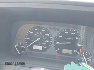 1995 Volkswagen Jetta GLS z VIN 3VWSC81H7SM082888, wystawiony jako IAAI lot #42440198 z przebiegiem 96 029 mil mil oraz . Historia ofert i sprzedaży dostępna na DreamBid. Obrazek 7.