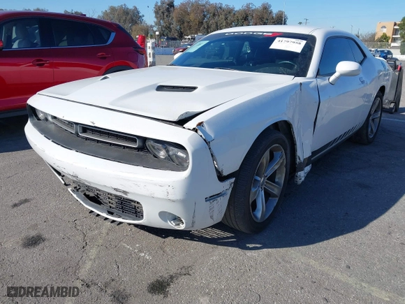 2015 Dodge Challenger SXT Plus with VIN 2C3CDZBG9FH717750, listed as a IAAI auction lot 41797958 with 189,139 mi miles. Bid and sale history available at carsss.com. Image 6.