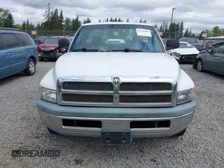 1998 Dodge 2500 z VIN 3B7KC26Z1WM267154, wystawiony jako IAAI lot #42206886 z przebiegiem 120 336 mil mil oraz . Historia ofert i sprzedaży dostępna na DreamBid. Obrazek 12.