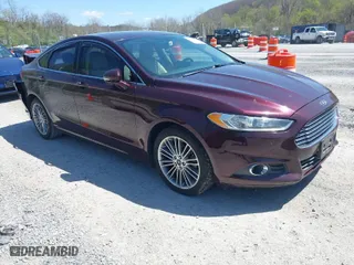 2013 Ford Fusion SE with VIN 3FA6P0H92DR371892, listed as a IAAI auction lot 41988256 with 191,901 mi miles. Bid and sale history available at carsss.com. Image 1.
