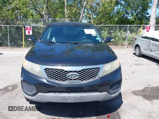 2011 Kia Sorento LX with VIN 5XYKT3A12BG033992, listed as a IAAI auction lot 41832461 with 175,808 mi miles. Bid and sale history available at carsss.com. Image 12.