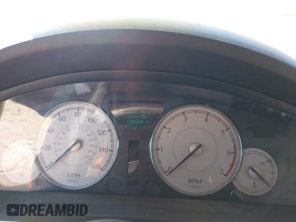2006 Chrysler 300 C with VIN 2C3KA63H46H418189, listed as a IAAI auction lot 41820593 with 158,168 mi miles. Bid and sale history available at carsss.com. Image 7.