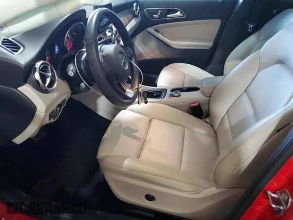 2020 Mercedes-Benz GLA 250 z VIN W1NTG4GBXLU030037, wystawiony jako Copart lot #50697205 z przebiegiem 68 463 mil mil oraz Szkoda całkowita • Salvage title. Historia ofert i sprzedaży dostępna na DreamBid. Obrazek 7.