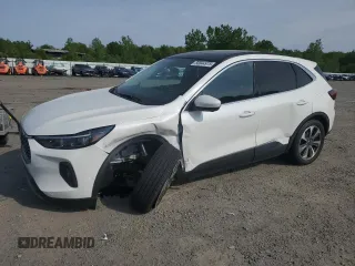 2024 Ford Escape Platinum с VIN 1FMCU9JA1RUA95621, выставлен на аукционе Copart как лот 56844975 с пробегом 8 143 миль миль и Списание • Salvage title. История ставок и продаж доступна на DreamBid. Изображение 1.