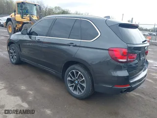 2017 BMW X5 xDrive35i with VIN 5UXKR0C35H0V76620, listed as a IAAI auction lot 41944975 with 147,667 mi miles. Bid and sale history available at carsss.com. Image 3.