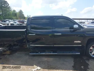 2015 Chevrolet Silverado 1500 High Country with VIN 3GCUKTEC9FG355379, listed as a IAAI auction lot 41923900 with 253,497 mi miles. Bid and sale history available at carsss.com. Image 14.