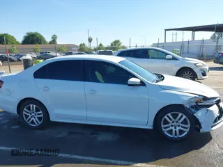 2017 Volkswagen Jetta S с VIN 3VW2B7AJXHM376861, выставлен на аукционе IAAI как лот 42250522 с пробегом 113 466 миль миль и . История ставок и продаж доступна на DreamBid. Изображение 13.