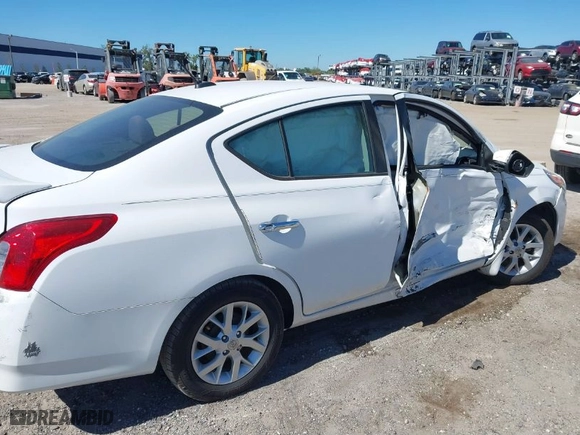 2017 Nissan Versa Sedan SV with VIN 3N1CN7AP7HL840054, listed as a IAAI auction lot 41828247 with 45,980 mi miles. Bid and sale history available at carsss.com. Image 6.