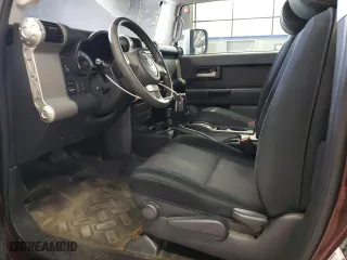 2007 Toyota FJ Cruiser with VIN JTEBU11F870028205, listed as a Copart auction lot 54555175 with 204,942 mi miles and Clean Title. Bid and sale history available at carsss.com. Image 7.