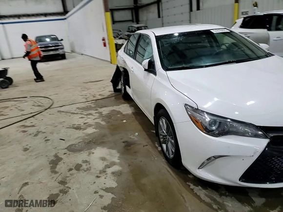 2015 Toyota Camry XLE with VIN 4T1BF1FKXFU903355, listed as a Copart auction lot 51678425 with 106,467 mi miles and Salvage Title. Bid and sale history available at carsss.com. Image 13.