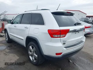 2013 Jeep Grand Cherokee Overland with VIN 1C4RJECG5DC648593, listed as a IAAI auction lot 41576630 with 187,098 mi miles. Bid and sale history available at carsss.com. Image 3.