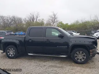 2008 Chevrolet Silverado 1500 LTZ with VIN 3GCEK13J38G310578, listed as a IAAI auction lot 42017041 with 231,632 mi miles. Bid and sale history available at carsss.com. Image 14.
