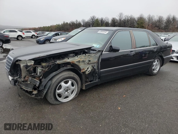 1999 Mercedes-Benz S-Class with VIN WDBGA51G5XA422062, listed as a Copart auction lot 83805544 with 198,439 mi miles and Salvage Title. Bid and sale history available at carsss.com. Image 1.